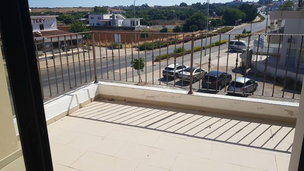 Barlee'S Apartment باراليمني المظهر الخارجي الصورة